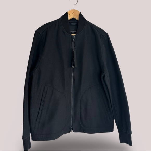 NEW Banana Republic Flannel Bomber Jacket with Coolmax Technology - Men’s Medium - Picture 1 of 8